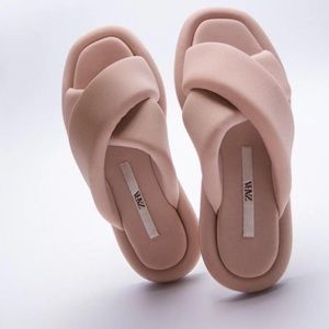 NWT Zara Quilted Slides